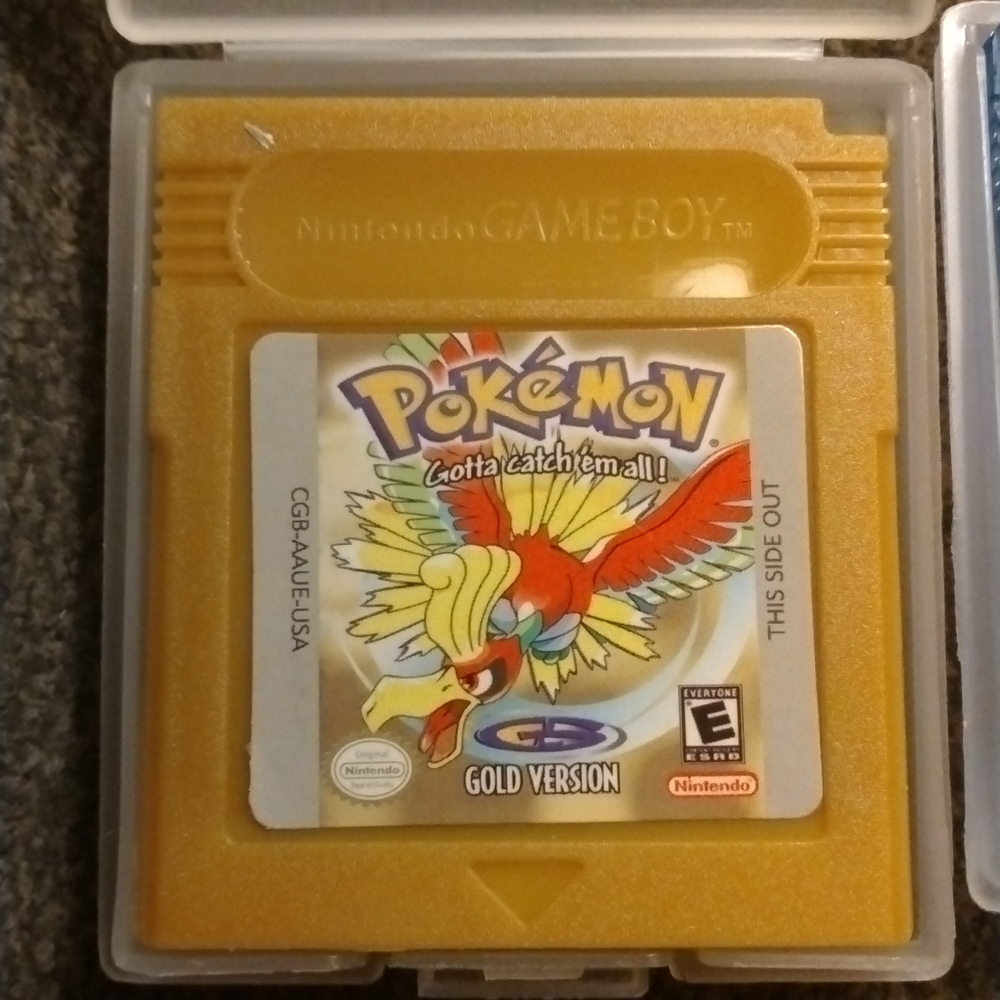 Pokemon gold Gameboy game
